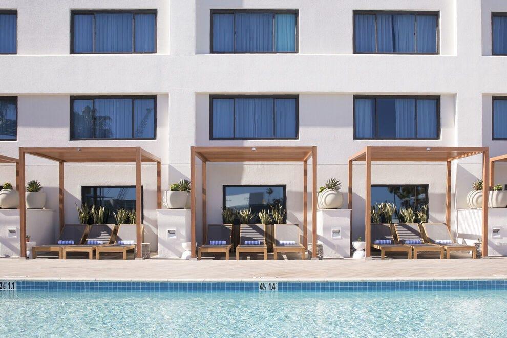 Hilton Santa Monica Hotel &amp; Suites boasts an elevated pool and fitness center